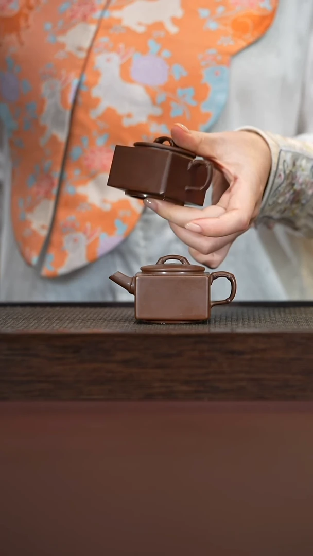 茶壶紫砂四方  紫泥