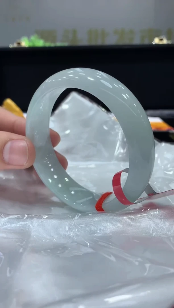 未镶嵌手镯翡翠翡翠手镯