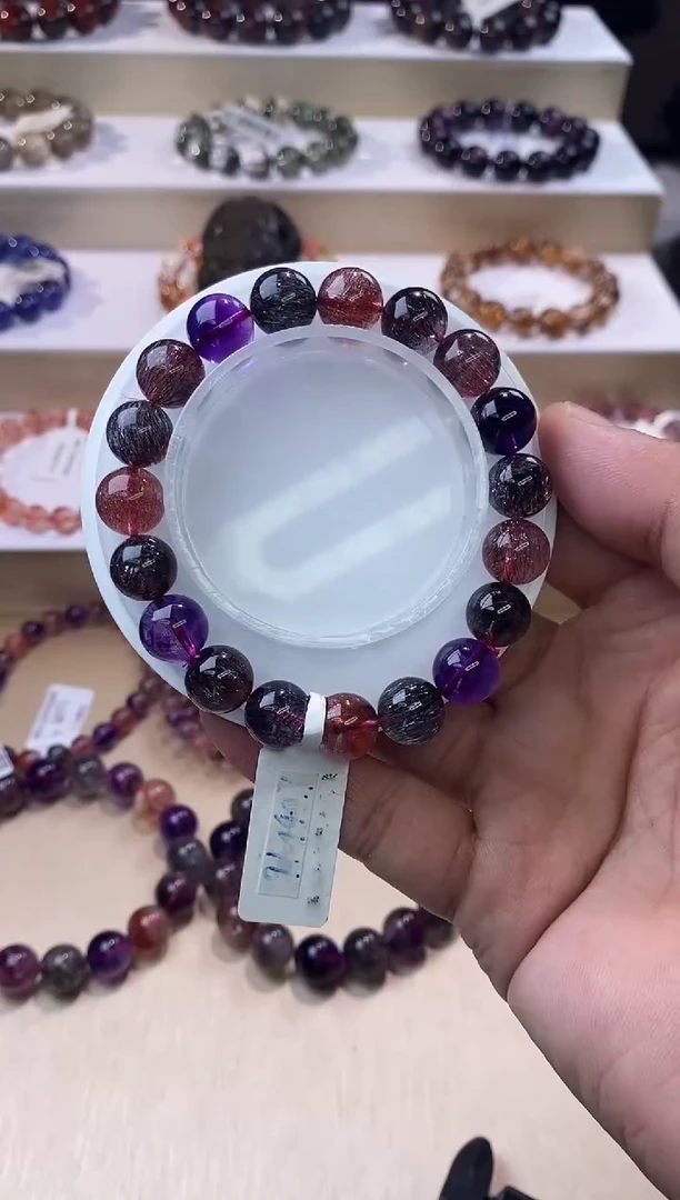 【闪购商品】水晶手链未镶嵌黑加仑超七10m+