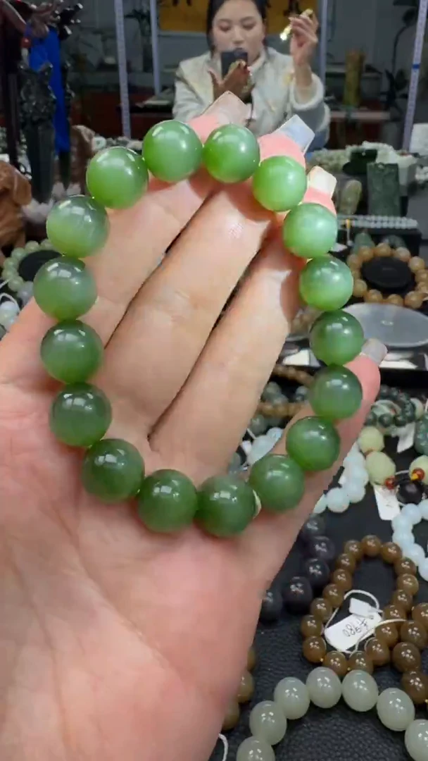 未镶嵌手串和田玉俄罗斯辣阳绿猫眼碧玉卡12