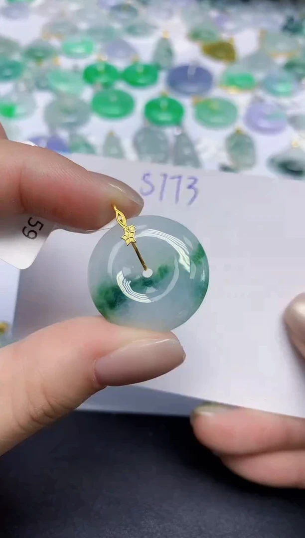 颈饰18K金镶嵌翡翠天然缅甸翡翠A货翡翠百元以上9元证书费自理