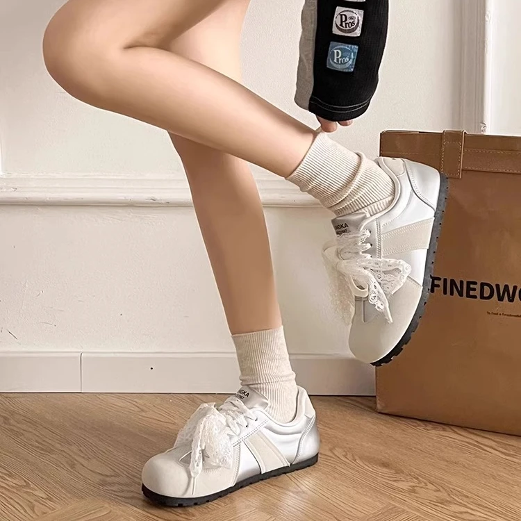 银色芭蕾德训鞋2025年新款复古小众薄底平底运动休闲春秋百搭板鞋