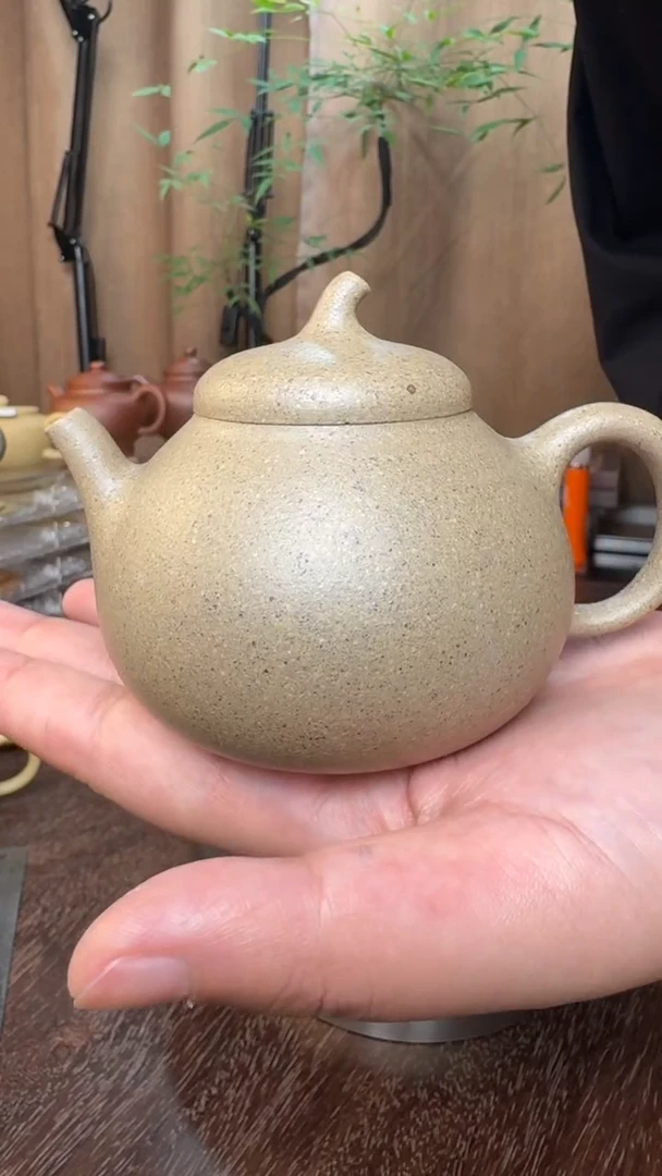 茄瓜壶-半手工制作（宝山降坡泥-30目）容量：180CC“微瑕慎拍”