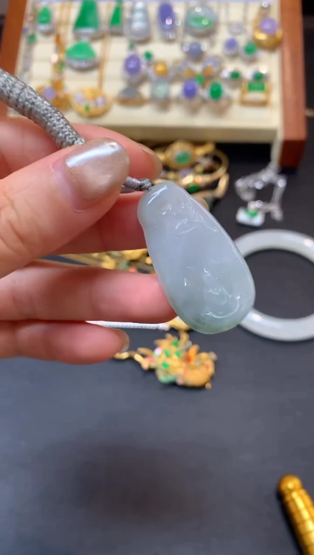 吊坠(不含链)未镶嵌翡翠吊坠|80+25