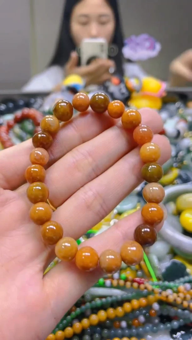 翡翠未镶嵌颈饰8MM/G/翡翠A货，一件也是批发价