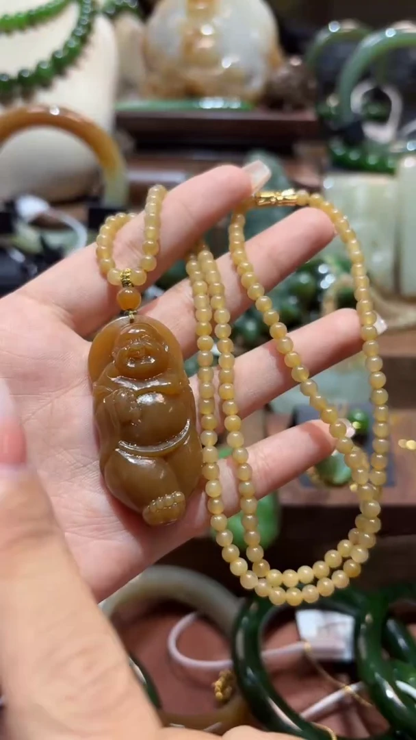 颈饰未镶嵌和田玉1