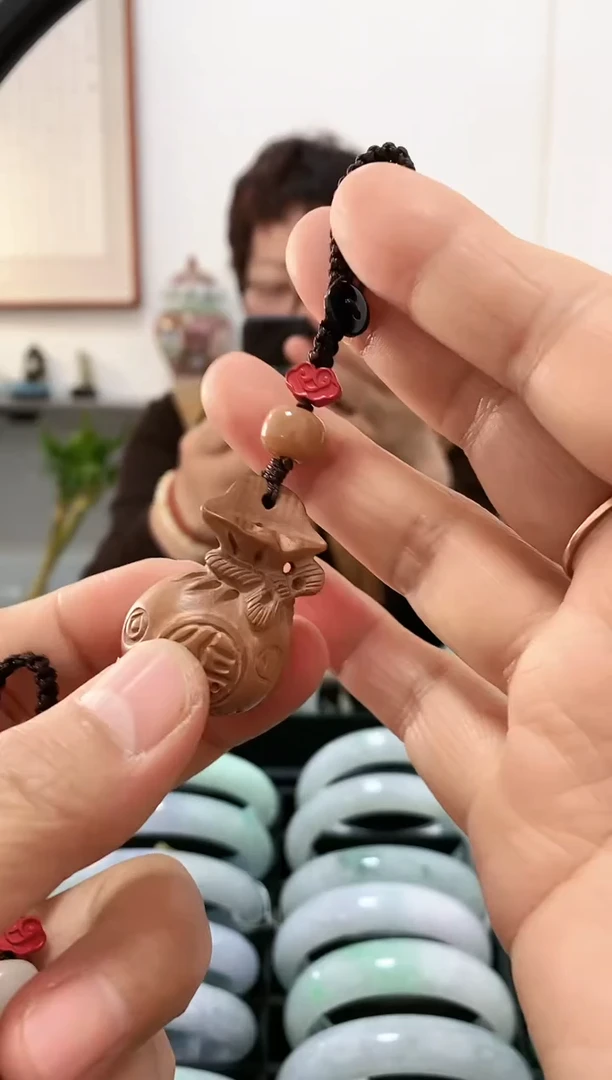 【闪购商品】直播间福利款木福袋挂件（多样发一）