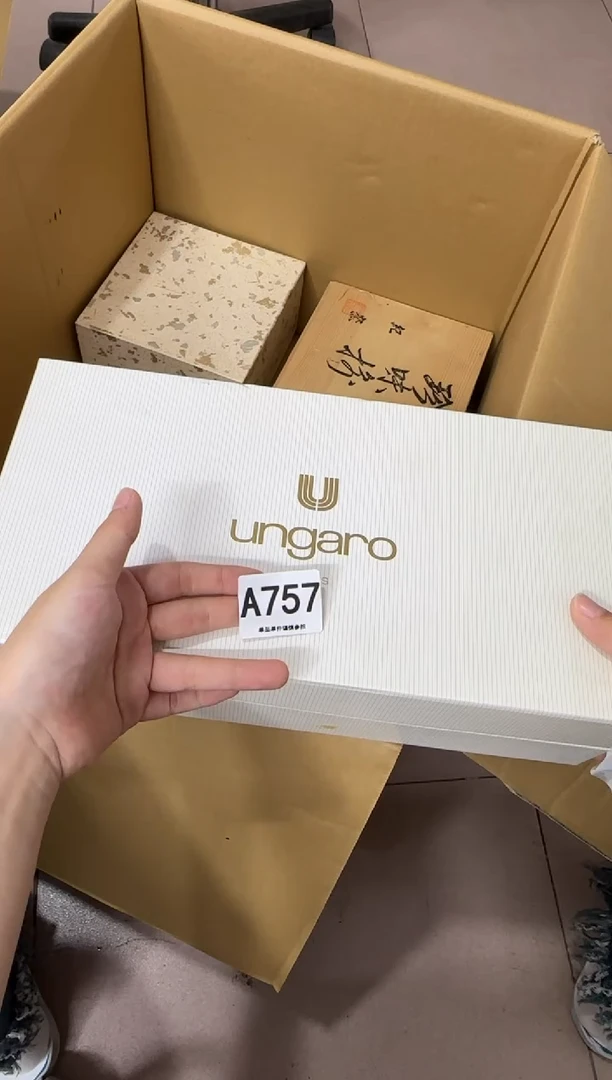 其他咔****人757..中古产品谨慎参拍