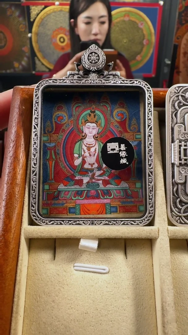 【闪购商品】吊坠壹善缘城手绘唐卡金刚萨埵如图