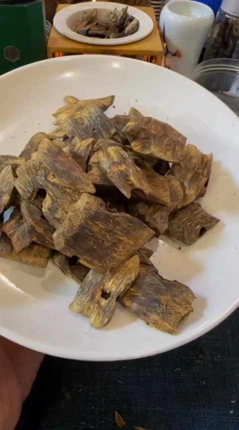 【闪购商品】沉香摆件棋楠流油王块料102克