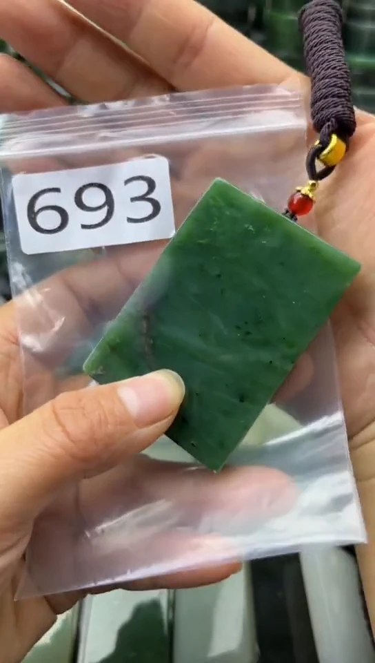 未镶嵌和田玉珠宝半成品牌子