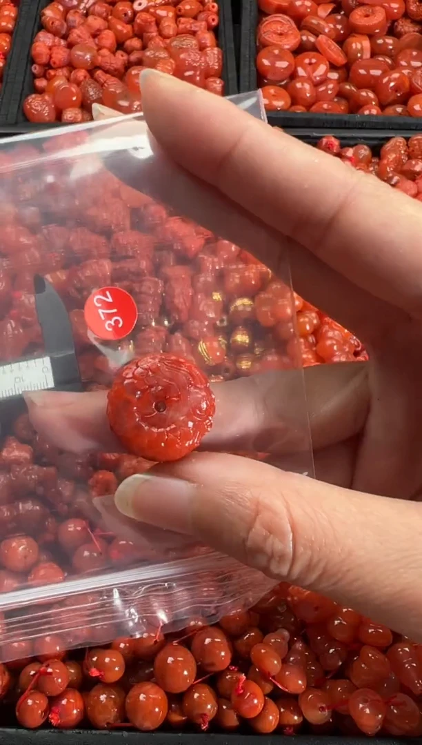 【闪购商品】南红玛瑙颈饰未镶嵌1