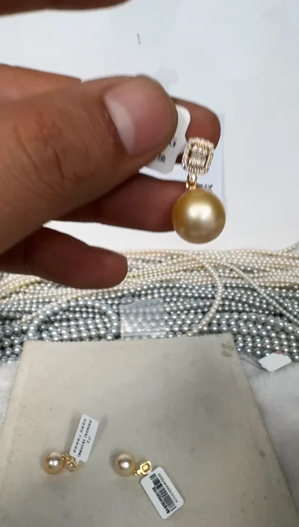 颈饰银S925镶嵌海水珍珠吊坠