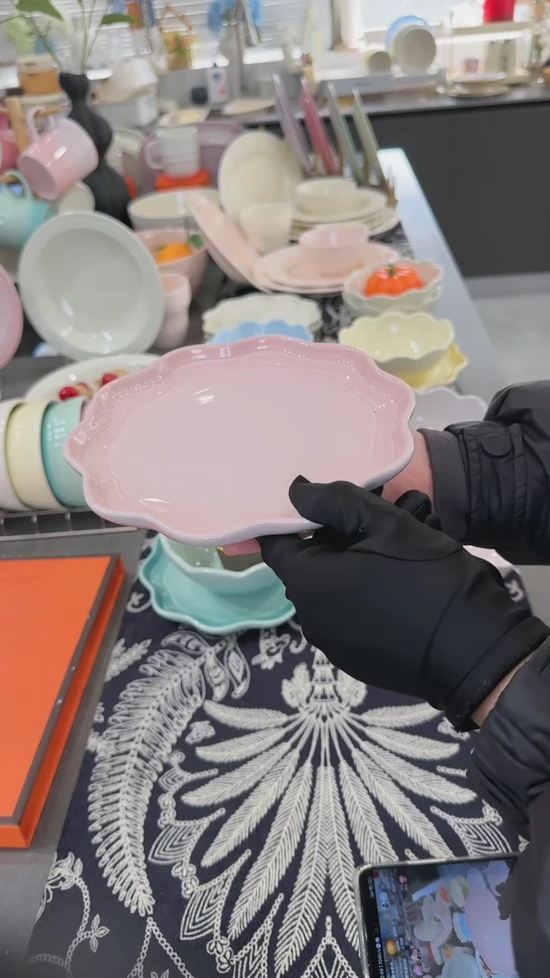 【闪购商品】瓷炻彩花边盘18cm-樱花粉