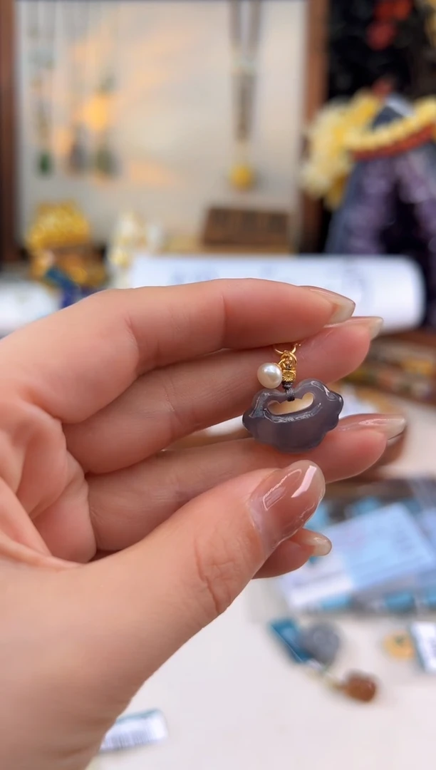 手饰和田玉未镶嵌@@I021D017708