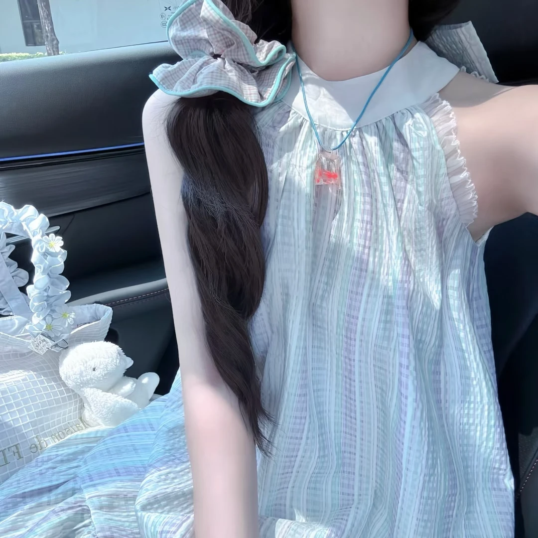 少女感蓝色挂脖式连衣裙