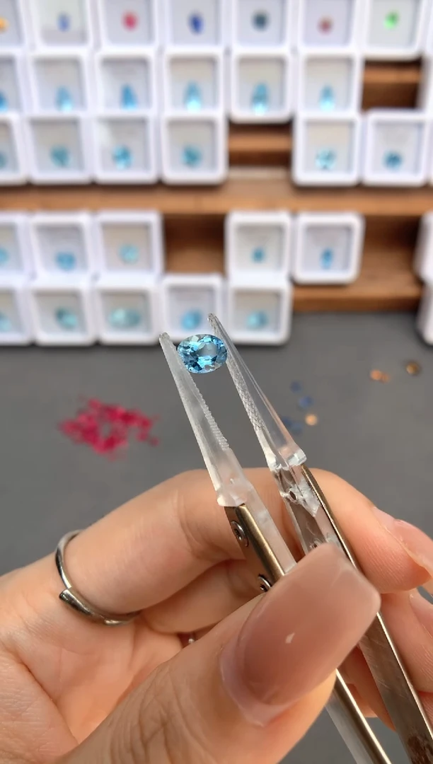 未镶嵌裸石定制海蓝宝石0.87ct 超圣