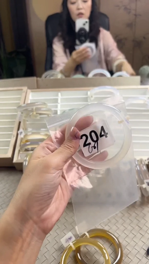 手镯玛瑙/玉髓未镶嵌J**G204