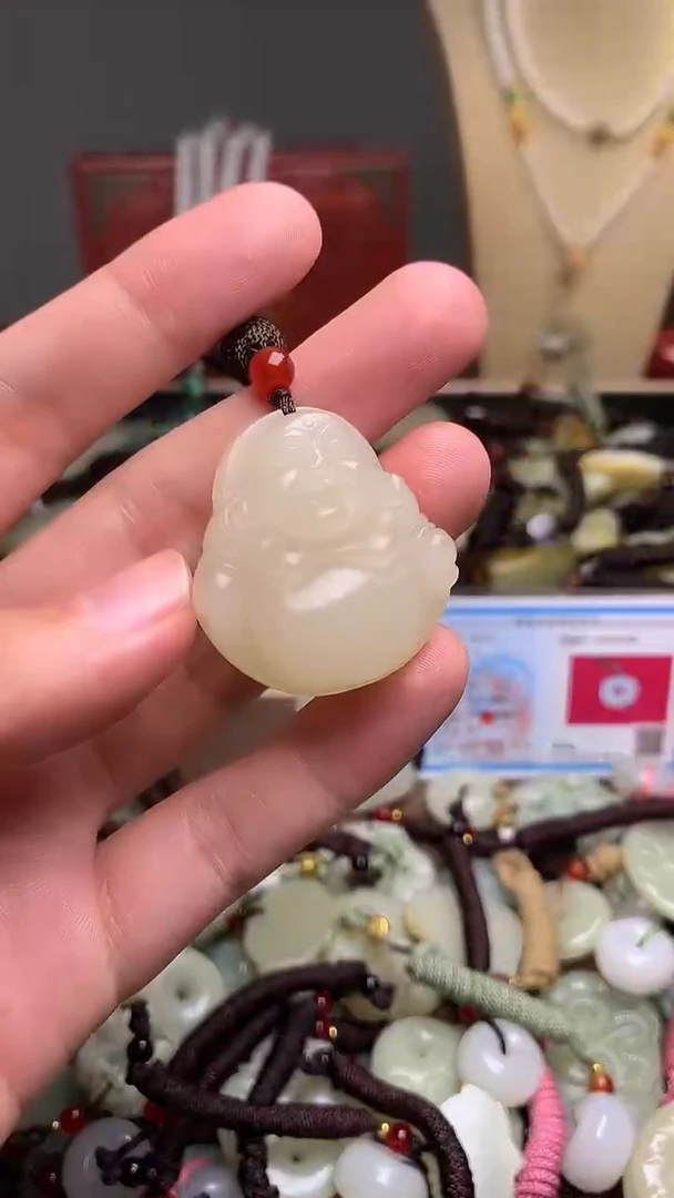 玉新疆料青海料清水弥勒佛吊坠