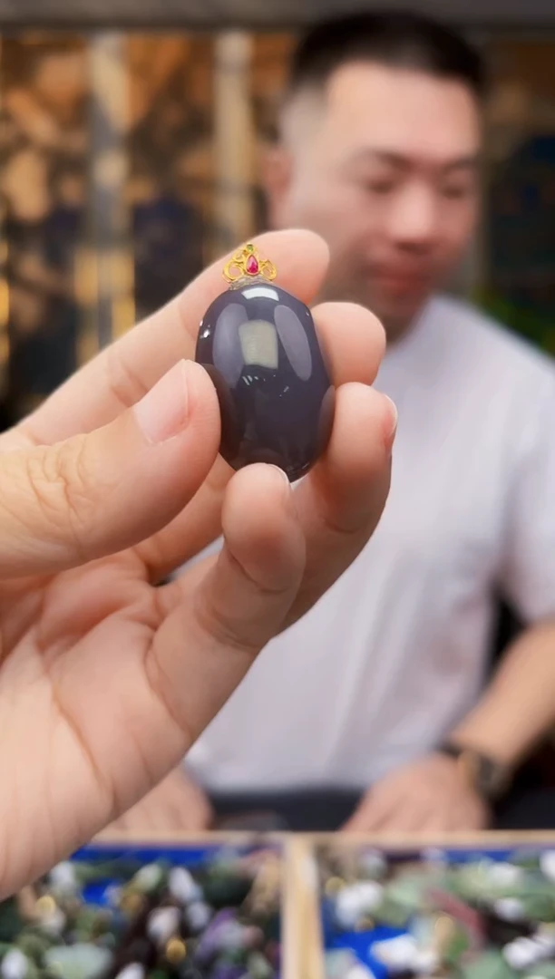 和田玉18K金镶嵌挂件拍一发一多样性发货