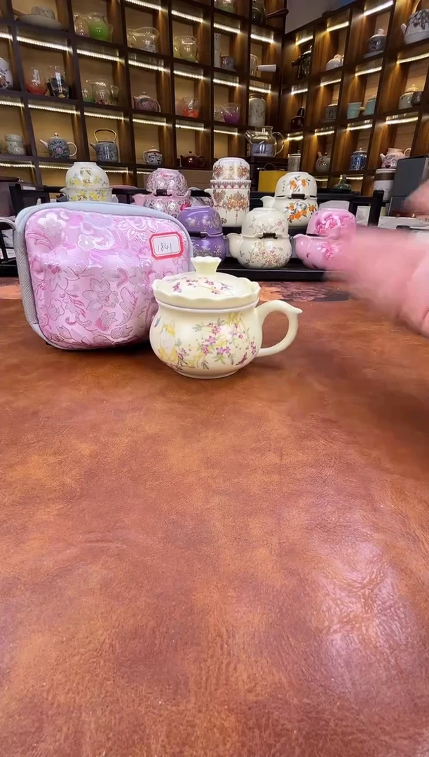 瓷片猫咪茶咖杯+刺绣包