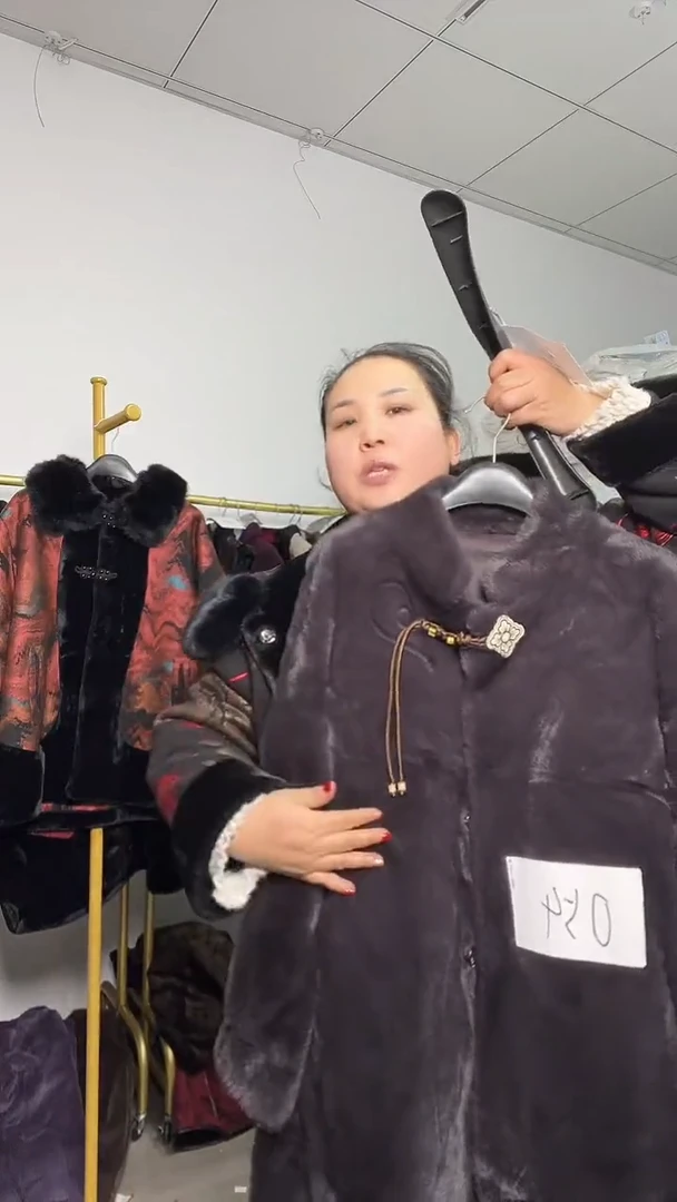 中老年妈妈装清版