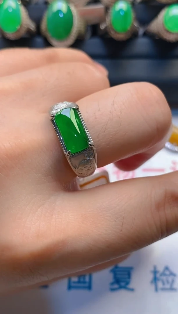 【闪购商品】翡翠耳饰银S925镶嵌天然A货翡翠1