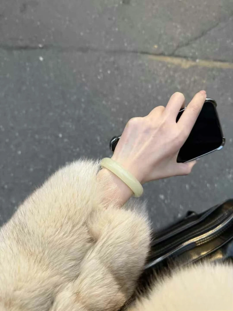 天然辰砂【静芯】精美文玩手镯H-0052