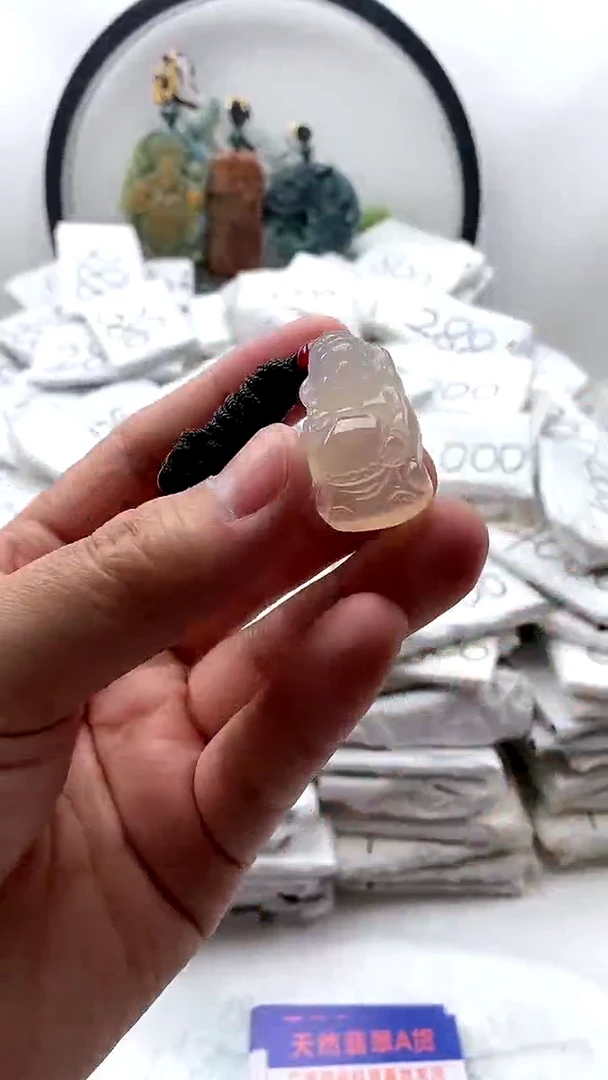 【闪购商品】玛瑙/玉髓颈饰未镶嵌财神