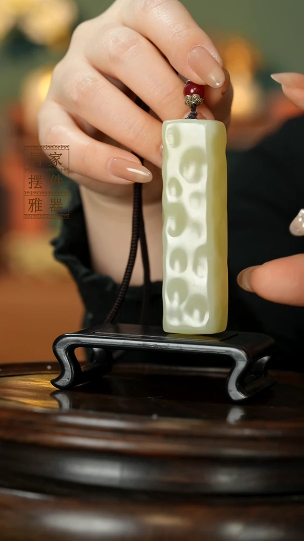 玉《千锤百炼小奶酪》摆件