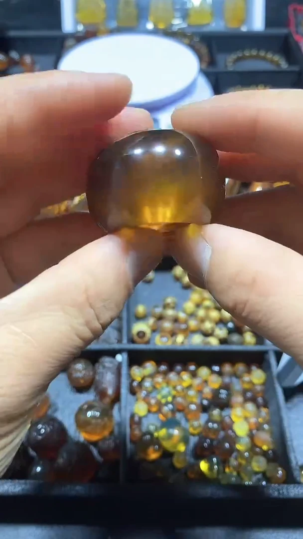 琥珀颈饰未镶嵌天然缅甸琥珀扳指