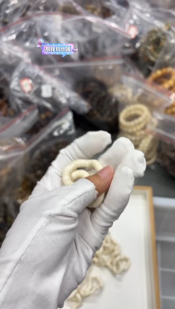 白玉菩提手串7小肠（214）