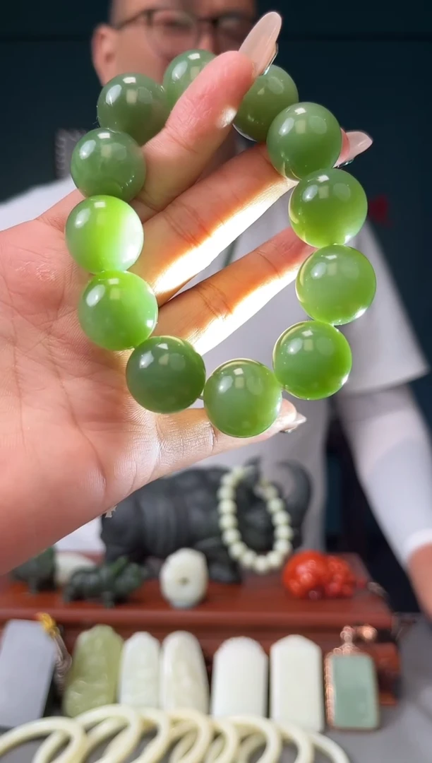 和田玉未镶嵌颈饰手串18