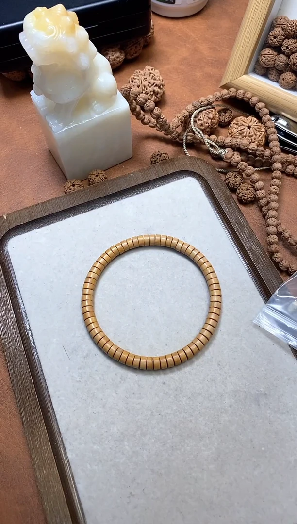 金刚菩提吊坠紫金鼠，鼠尖，6尺寸