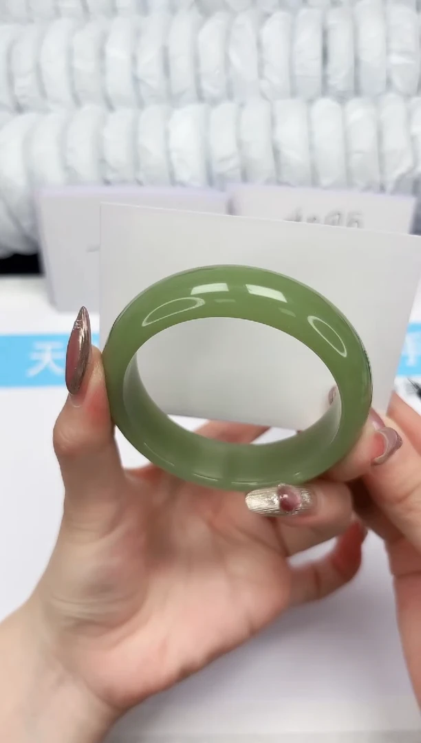 【闪购商品】石英质玉手镯未镶嵌205-56.