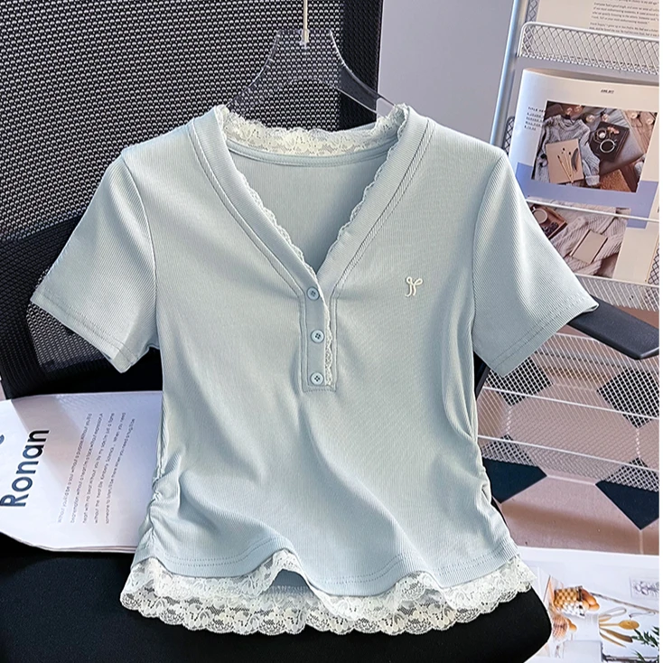 蓝色正肩蕾丝拼接短袖T恤女夏季V领小个子假两件修身显瘦短款上衣
