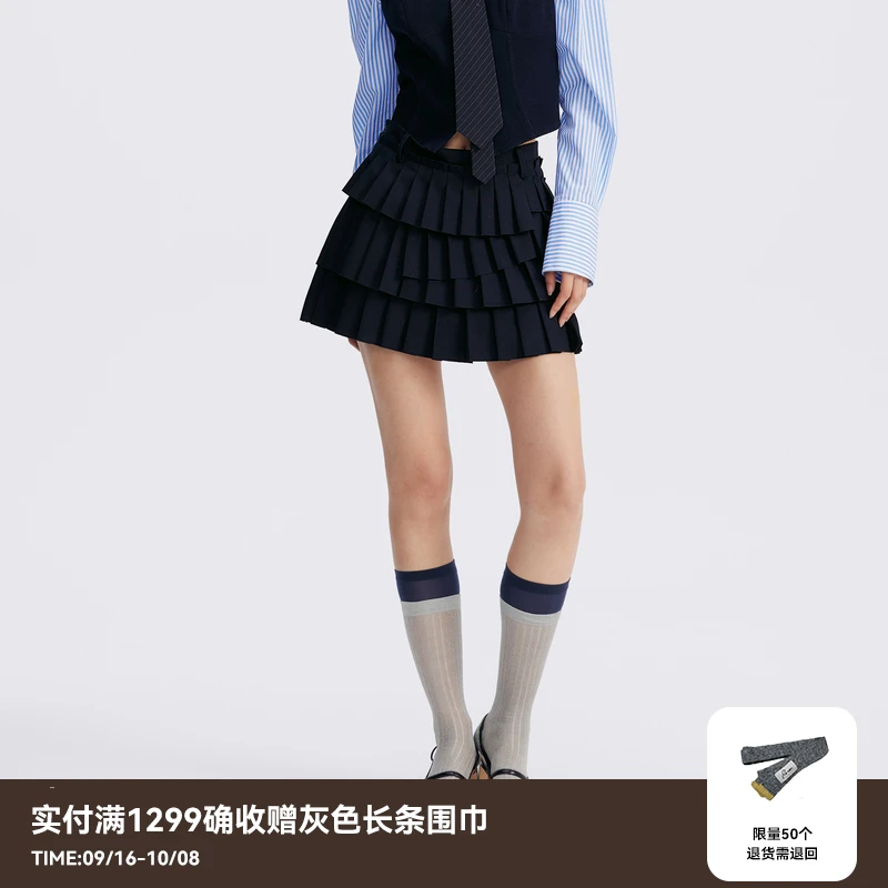REVAN芮范2025秋季学院风不规则百褶短裙RL71501133