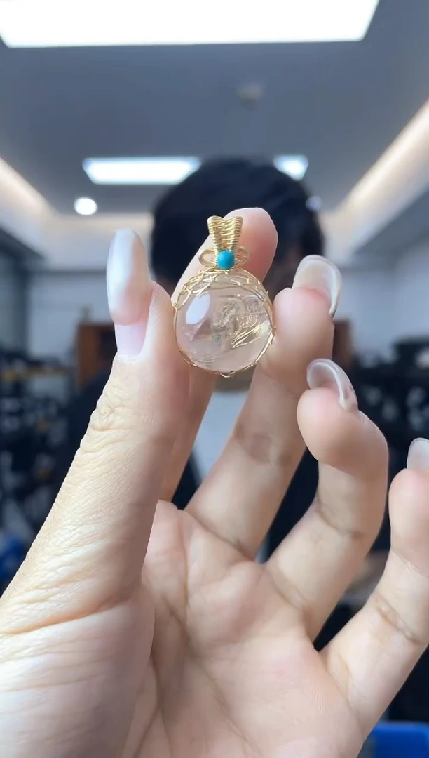 未镶嵌颈饰水晶多样性一件发货