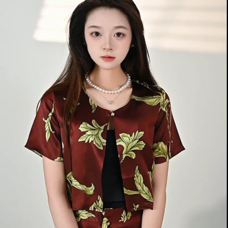 CJ094 林秀英 -C家  薄款圆领印花桑蚕丝短款外披WAB114