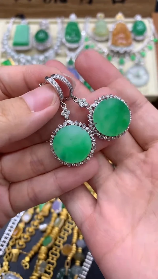 翡翠18K金镶嵌耳饰541-中国好珍宝