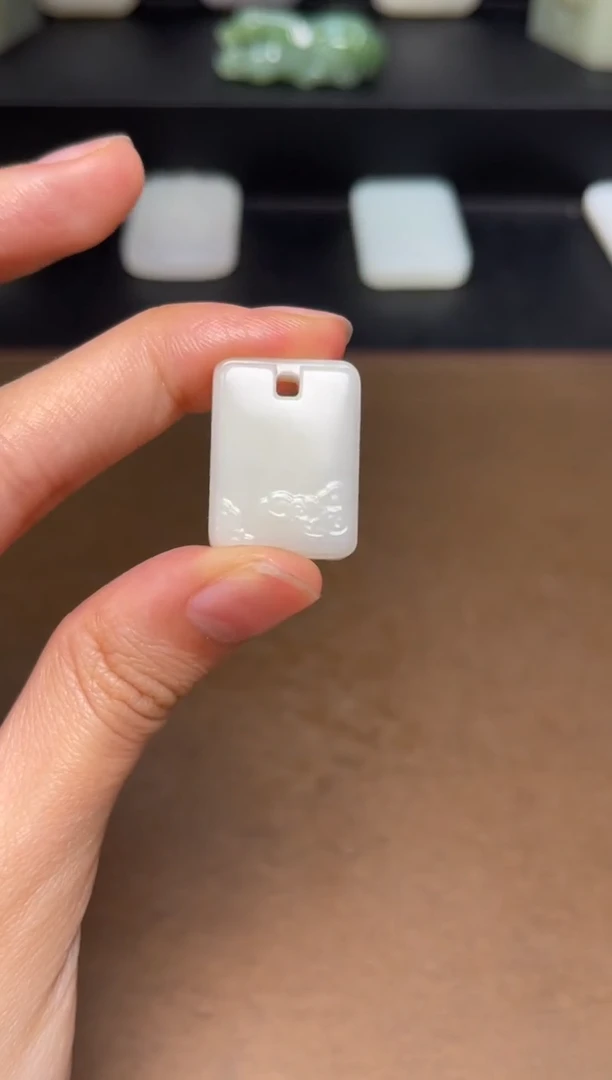 和田玉未镶嵌颈饰30