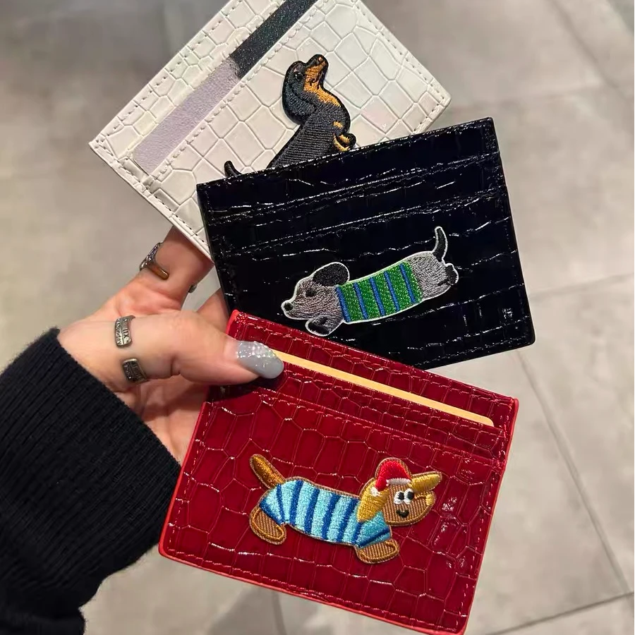 复古鳄鱼纹腊肠狗皮质卡包公交卡套旅行身份证件随身收纳银行卡夹