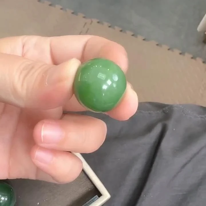 约20mm和田玉碧玉猫眼单珠路路通多样性发一（配链）