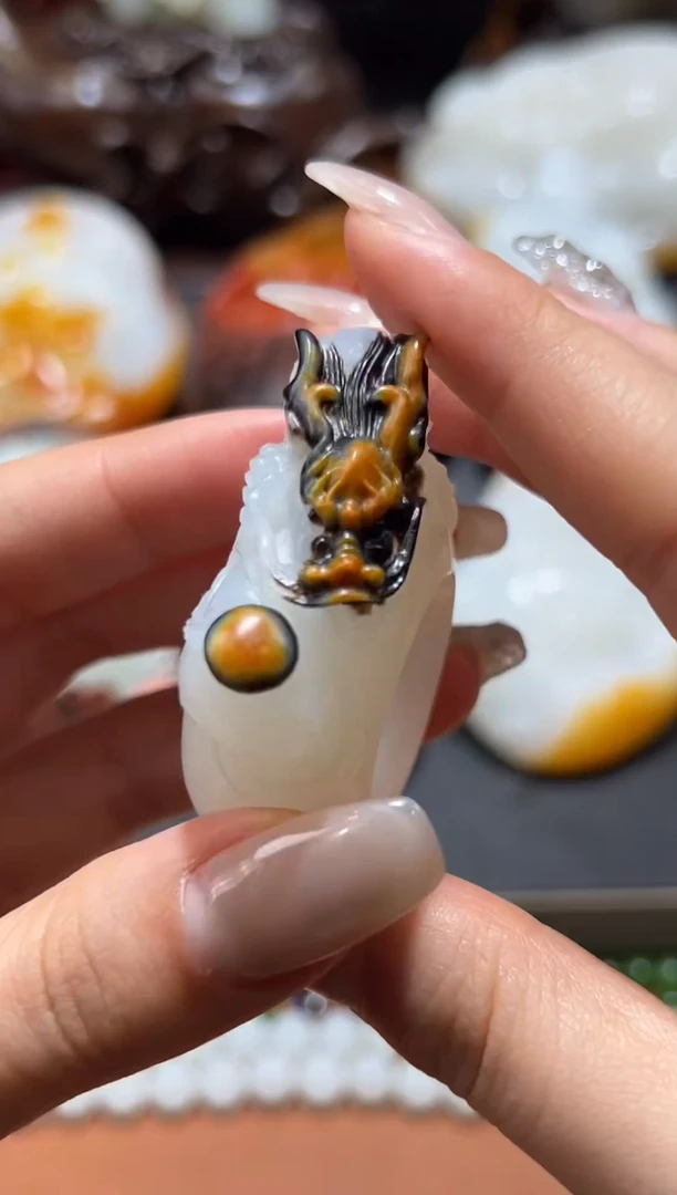 未镶嵌和田玉把件T*和田玉