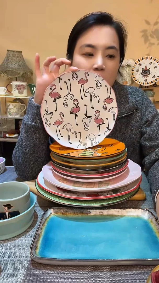 瓷片8.5英寸盘 微瑕介意勿拍