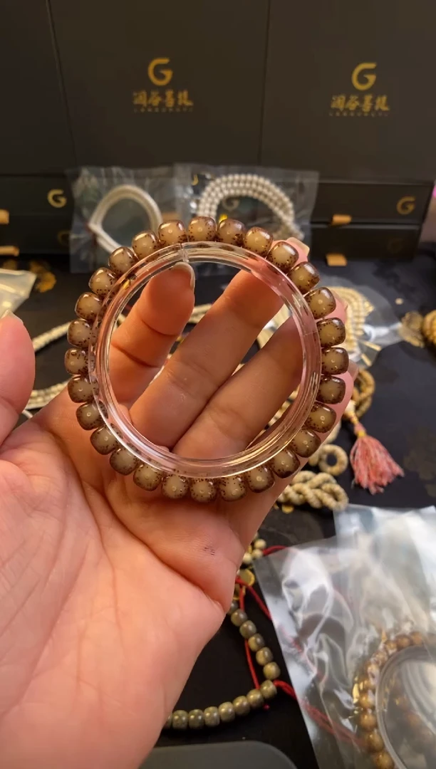 手串星月菩提8*7正月澜冰系冰透小细星