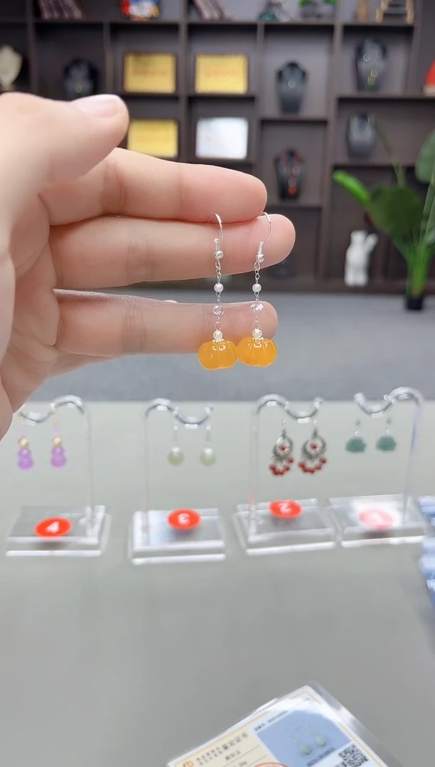 未镶嵌耳饰玛瑙/玉髓W06