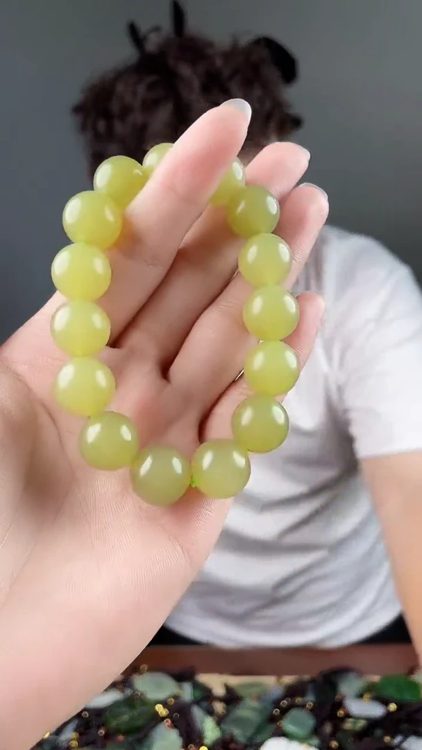 和田玉未镶嵌颈饰拍一发一，多样性发货