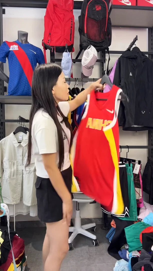 569编码 瑕疵款直播间过款为准 尺码M