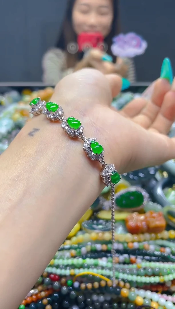 颈饰未镶嵌翡翠/B/翡翠A货，一件也是批发价